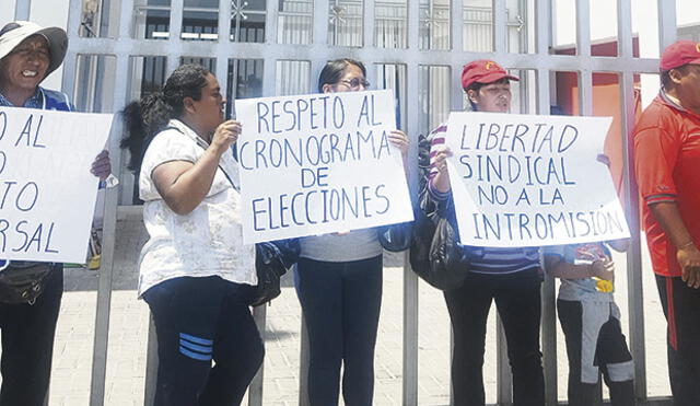Canillitas de Tacna protestan en Trabajo