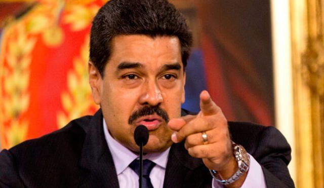 Venezuela: Nicolás Maduro entrega autobús a chofer que lo perdió en protesta