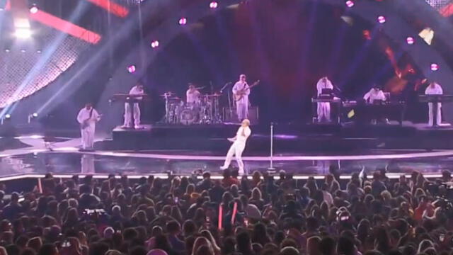 El cantante hizo bailar al público al interpretar sus canciones más conocidas en Viña 2020.