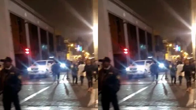 #YoDenuncio: vehículo invade zona peatonal en Centro de Lima [VIDEO]