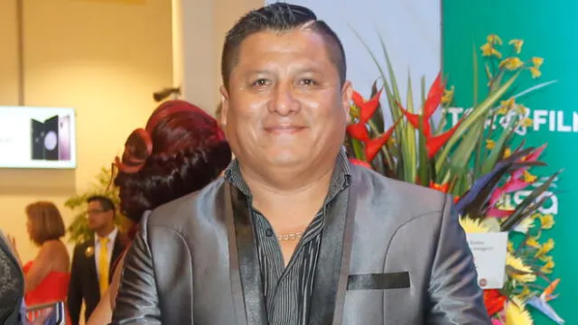 Robert Muñoz de ‘Clavito y su Chela’ sorprende al responder por postulación al Congreso 