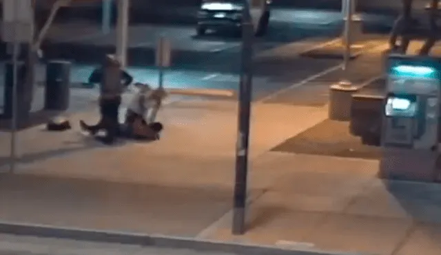 Un video publicado en su cuenta de Twitter por la Policía de Phoenix, Arizona (Estados Unidos), muestran el preciso instante en que un hombre afroamericano es salvajemente golpeado.