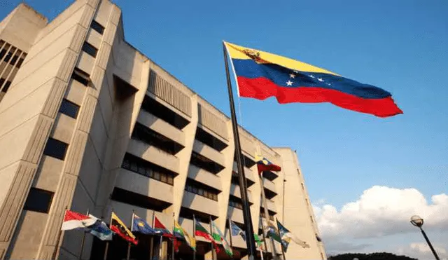 Privan de libertad a 11 directivos del banco más importante de Venezuela