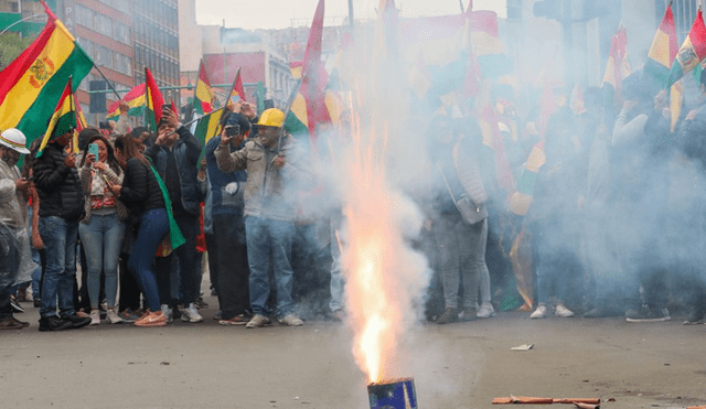 Peruanos quieren retornar a Perú ante grave crisis política en Bolivia. Foto: Reuters
