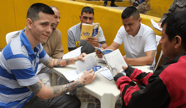 Más de 200 internos del penal Castro Castro leyeron El Principito