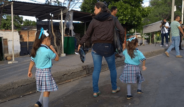 Escuelas en Colombia se llenan de niños venezolanos