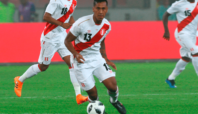 Representante de Renato Tapia aseguró que futbolista seguirá su carrera deportiva en Europa. (FOTO: GLR).
