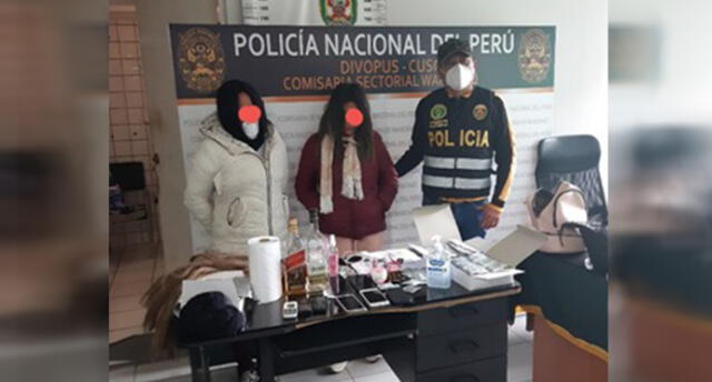 Mujeres fueron llevadas a la comisaría y serán denunciadas por propagación de enfermedades contagiosas.