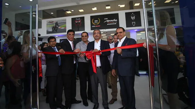 TVS Motor Company inaugura nueva tienda de motocicletas