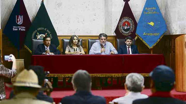 Arequipa: Promueven debate para contrarrestar corriente de voto en blanco y viciado 