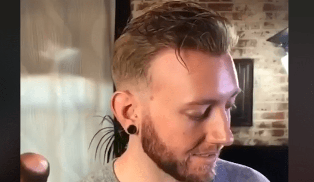 YouTube viral: hombre ‘calvo’ acude a barber shop por una peluca artificial y ahora luce así [VIDEO]