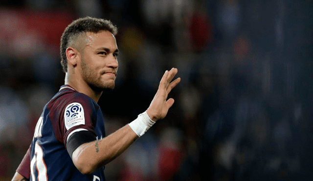 Neymar huiría al Barcelona