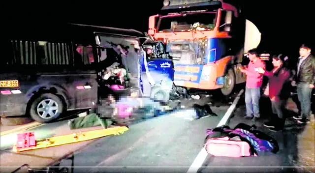 Moquegua: nueve muertos deja el choque de miniván contra un camión tráiler