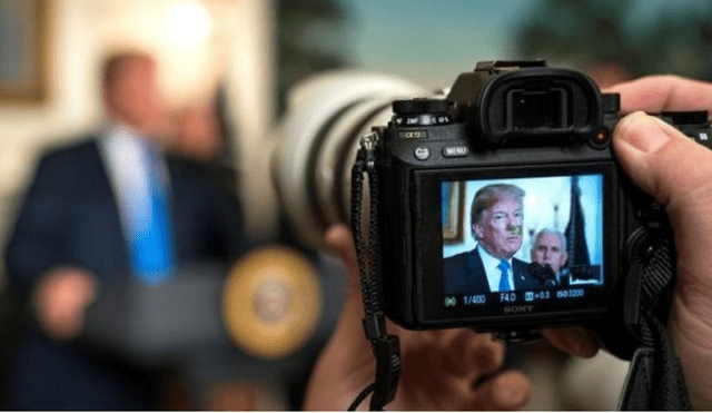 Documental retrata el primer año de Trump desde las redacciones