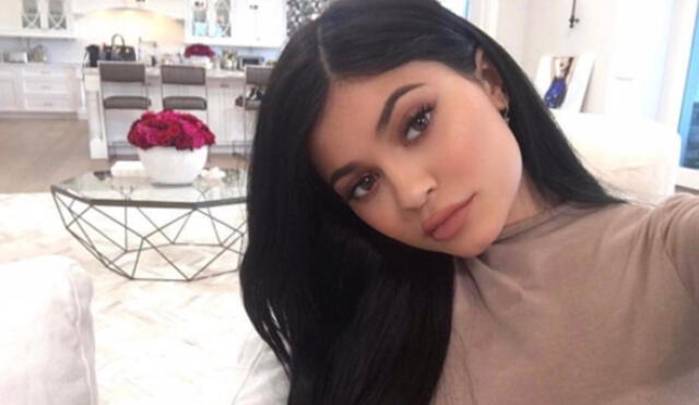 Kylie Jenner sorprende a sus fanáticos mostrándose al 'natural'