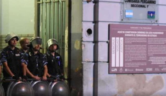 Argentina: incendio en comisaría dejó siete presos muertos