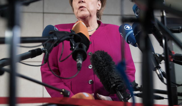 Merkel: “Grandes obstáculos” traban formación de gobierno