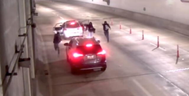 Asalto en el túnel de la Línea Amarilla: Así le robaron el auto a una familia [VIDEO] 