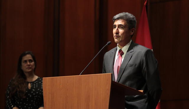 Alejandro Neyra asumió como ministro de Cultura en breve ceremonia