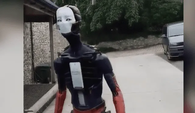 YouTube viral: revelan verdad del robot que afirma venir el futuro [VIDEO]