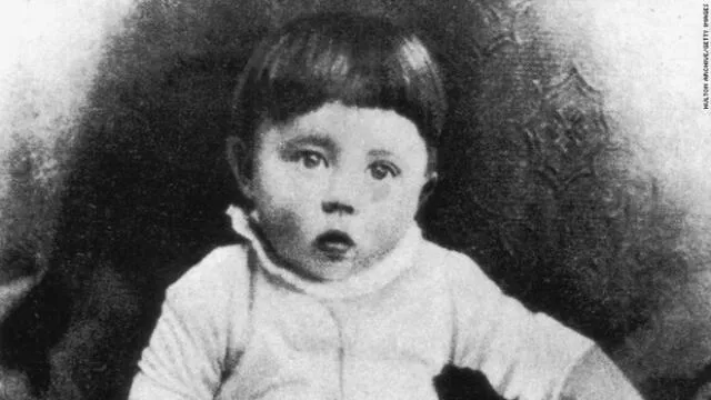 Adolf Hitler de bebé