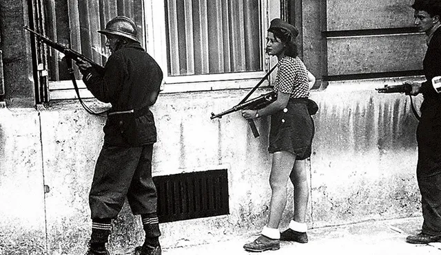 Juventud. Simone Segouin, de 18 años, junto a la resistencia.