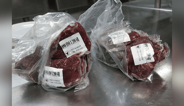 Fiscalía decomisa carne vencida de local de conocida cadena de restaurantes