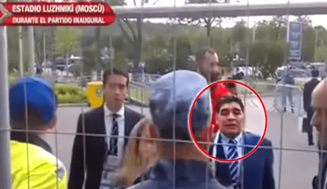 Policías rusos no reconocen a Maradona y lo dejan fuera del estadio [VIDEO]