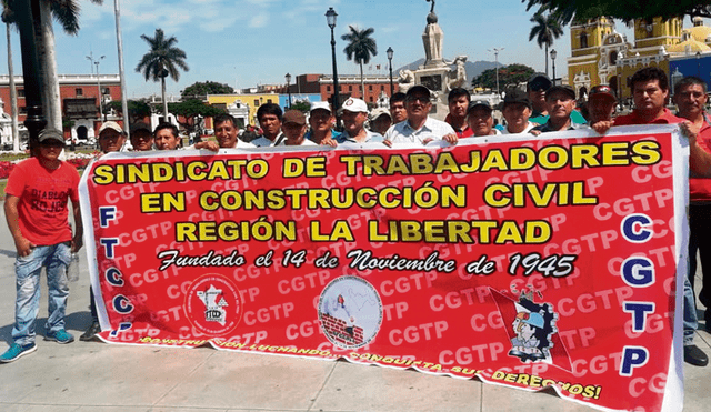 Trabajadores de construcción civil exigen acelerar el  proceso de reconstrucción