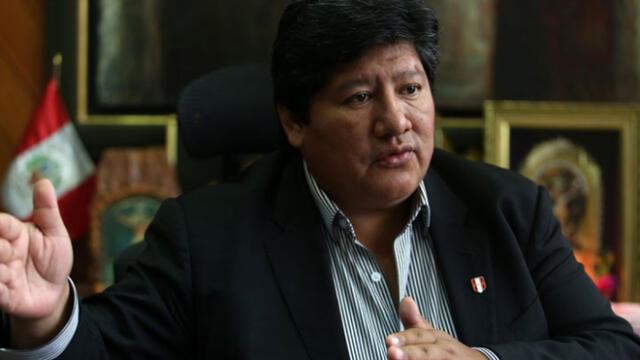 ADFP le pide a Edwin Oviedo que solicite licencia a su cargo 