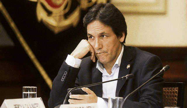 Fujimorista Segundo Tapia gastó S/ 124 mil en viajes al exterior 