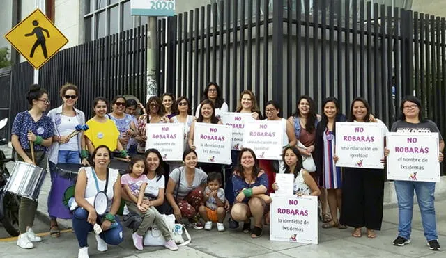 Pedido. Colectivo Madres en Acción exige anular el registro.