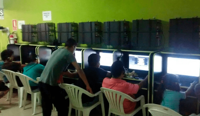 Las Cabinas de Internet fueron el primer contacto que tuvieron muchos con los videojuegos. Foto: mercadolibre.