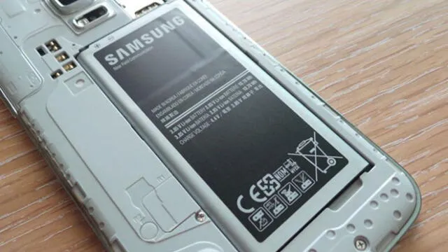 Los smartphones con baterías removibles