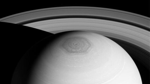 Hexágono de Saturno. Foto: NASA.