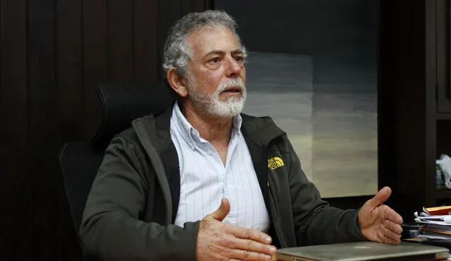 Vargas Llosa resalta el periodismo valiente de Gustavo Gorriti