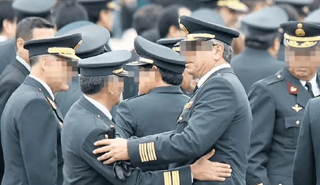 General Víctor Pérez Arteaga denunció las irregularidades en el proceso de selección de coroneles para ascender al grado de general.