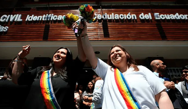 Pareja de lesbianas se casa legalmente en Ecuador [VIDEO]