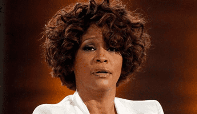 Whitney Houston ocultó que fue abusada sexualmente por su prima [VIDEO]