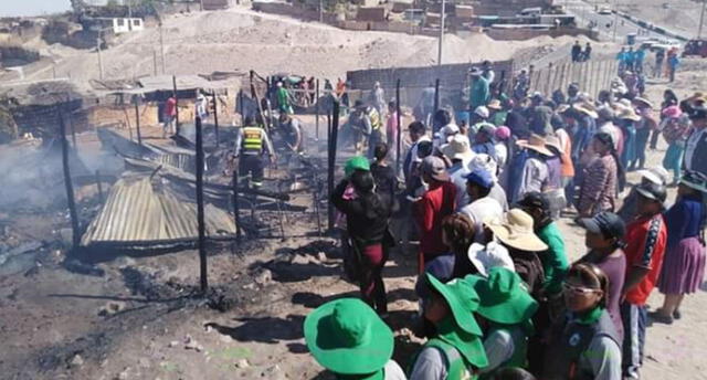 Arequipa: Incendio consume dos casas y deja a familias en la calle