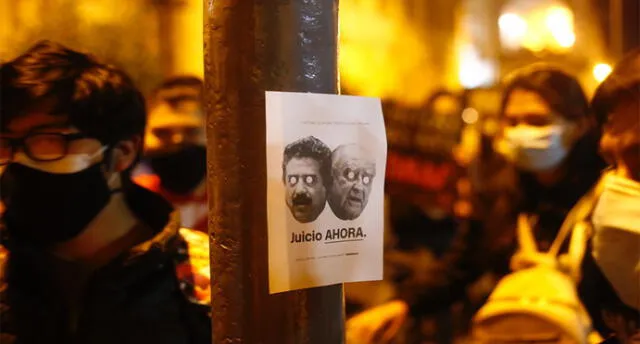 En el trayecto de la movilización se pudieron ver carteles que culpan a Merino y Flores-Aráoz por muerte de Inti y Bryan.