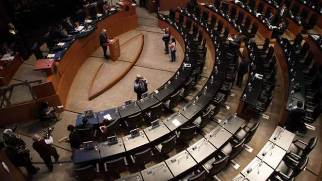 México: 700 trabajadores del Senado renuncian por recorte de bonos [VIDEO]