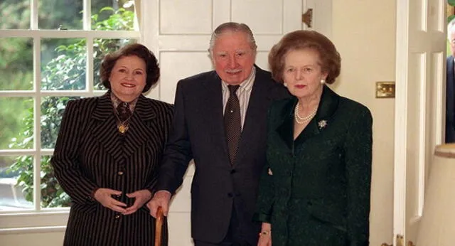En 1999 Margaret Thatcher se solidarizó con el entonces senador Augusto Pinochet. Foto: PA