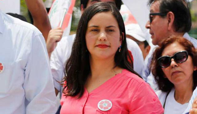 Verónika Mendoza sería precandidata de Juntos por el Perú y Nuevo Perú el 2021