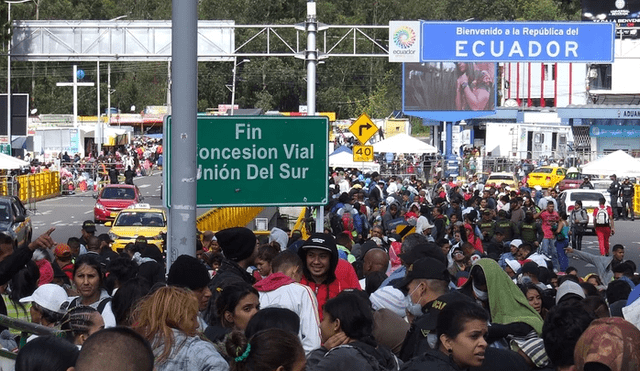 Miles de venezolanos ingresaron a Ecuador por la frontera con Colombia. Foto: EFE.
