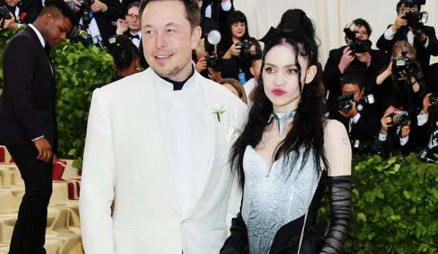 Elon Musk y Grimes llegan juntos al MET Gala del 2018. (Foto: Billboard)