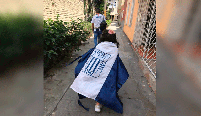 Flavia de 6 años, hincha de Alianza Lima.