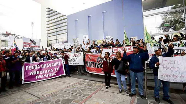 Movilizaciones no cesarán hasta que Chávarry salga del Ministerio Público [VIDEOS]