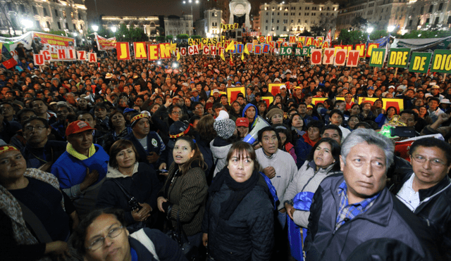 Huelga de profesores: conoce los nuevos beneficios oficializados para los docentes