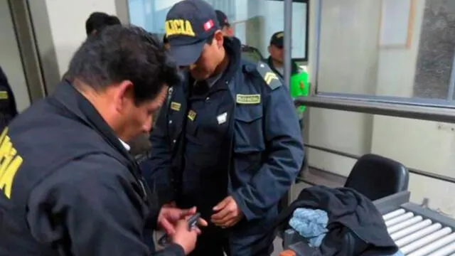 Policía atrapa a dos menores tras asalto en La Libertad